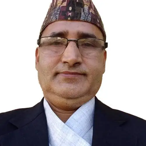 नेपालमा ‘कामचोर’ र ‘कमजोर’ दुईथरी कर्मचारी